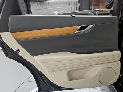 2021 Genesis G80 (RG3) thumbnail 15