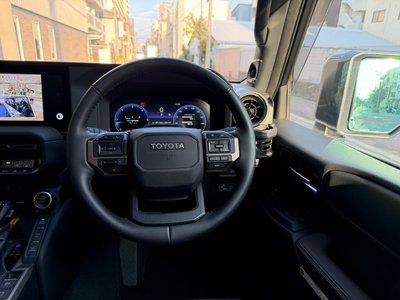 TOYOTA LAND CRUISER 250 - 3