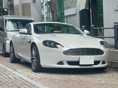صورة مصغرة 12 لـ 2012 Aston Martin DB9
