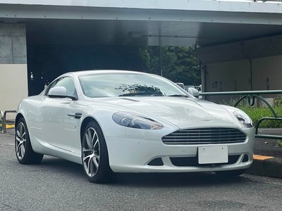 2012 Aston Martin DB9 photo 10