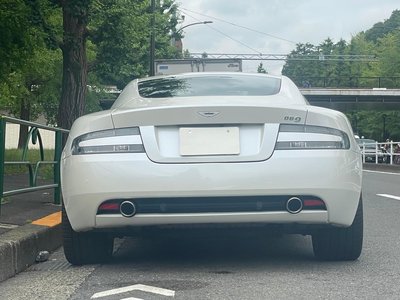 2012 Aston Martin DB9 photo 5