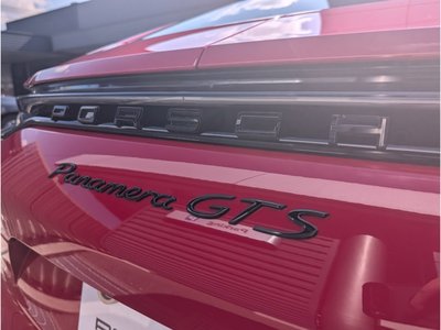 PORSCHE PANAMERA - 4