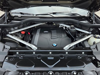 2022 BMW X6 photo 7
