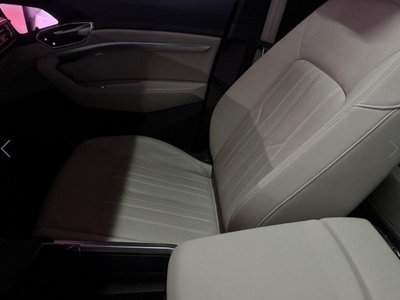 AUDI E-TRON - 3