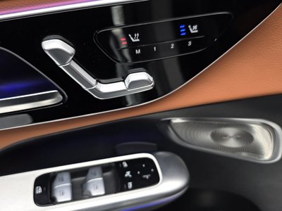 MERCEDES-BENZ GLC - 9