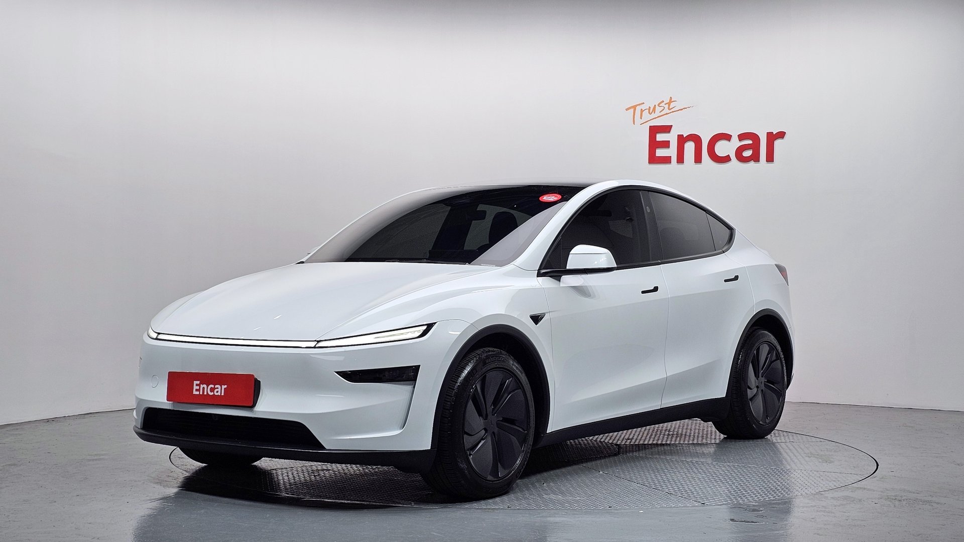 TESLA MODEL Y - View 1