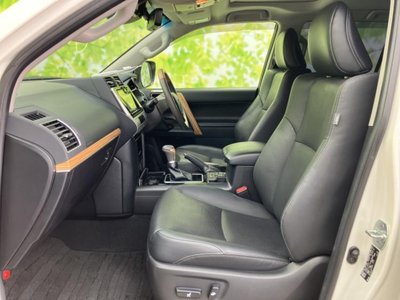 TOYOTA LAND CRUISER PRADO - 6