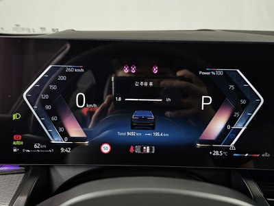 2025 BMW 5 SERIES 照片 8