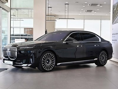 BMW 7 SERIES - 1