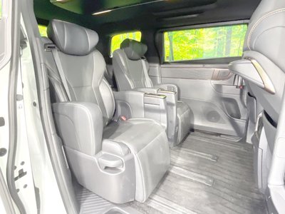 صورة 9 لـ 2023 Toyota ALPHARD