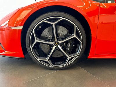 2019 Lamborghini HURACAN photo 6