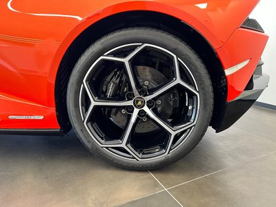 2019 Lamborghini HURACAN photo 7
