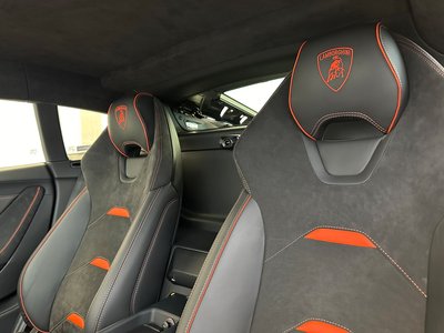 2019 Lamborghini HURACAN photo 9