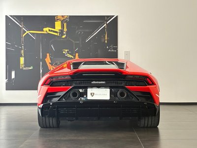2019 Lamborghini HURACAN photo 3