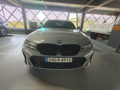 BMW 3 SERIES - 4