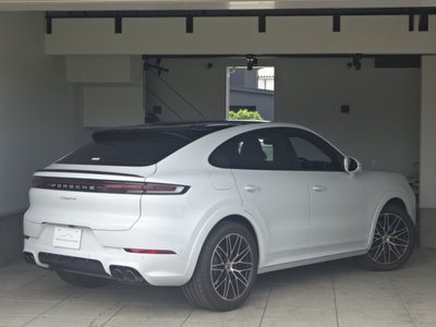 PORSCHE CAYENNE - 10