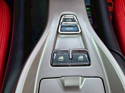 2012 FERRARI CALIFORNIA 30 — миниатюра 44