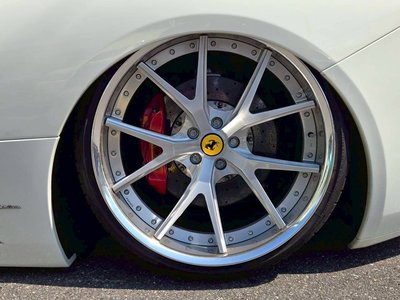 2012 FERRARI CALIFORNIA 30 — миниатюра 32