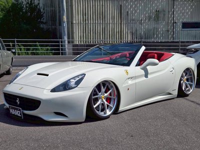 2012 FERRARI CALIFORNIA 30 — миниатюра 28