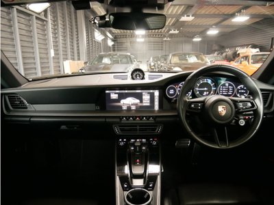 صورة مصغرة 15 لـ 2019 Porsche 911
