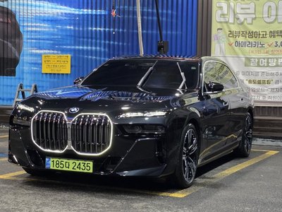 BMW 7 SERIES - 2