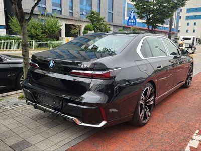 BMW 7 SERIES - 4