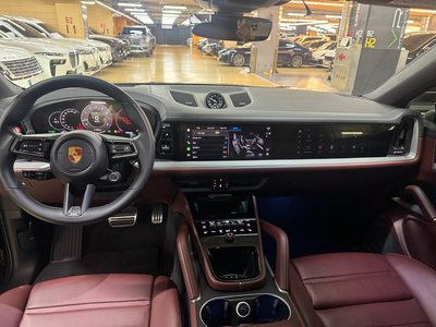 PORSCHE CAYENNE - 5