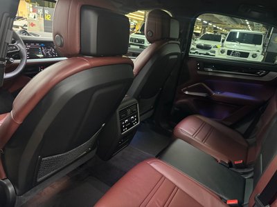 PORSCHE CAYENNE - 10