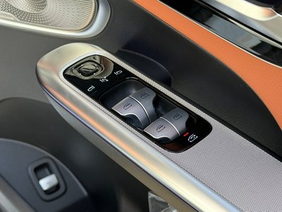 2024 Mercedes-BENZ GLC — миниатюра 25