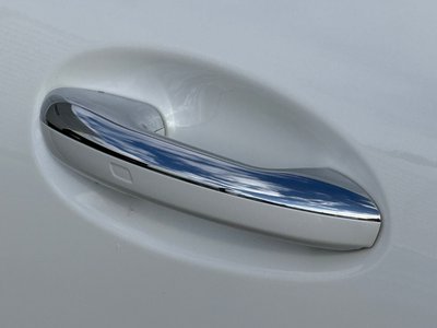 2024 Mercedes-BENZ GLC — миниатюра 14