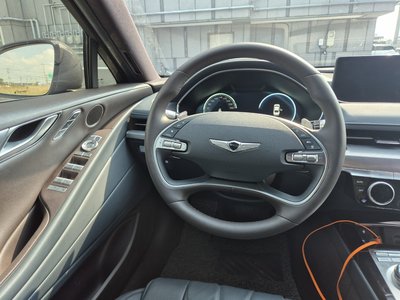 GENESIS G80 (RG3) - 7