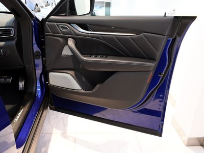 2022 Maserati LEVANTE — миниатюра 17