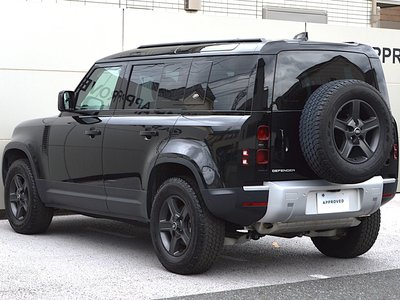 LAND ROVER DEFENDER - 7