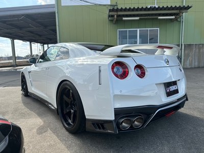 صورة 6 لـ 2016 Nissan GT-R