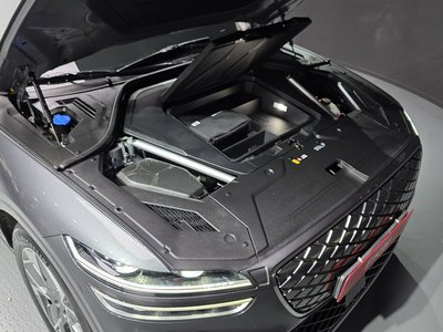 2022 Genesis ELECTRIFIED GV70 photo 7