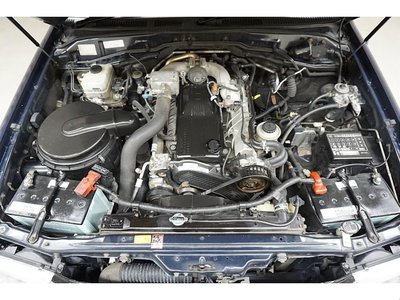 1998 Toyota LAND CRUISER 100 thumbnail 32