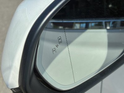 صورة مصغرة 34 لـ 2024 Lexus LM