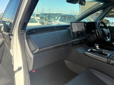 صورة مصغرة 39 لـ 2024 Lexus LM