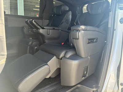 صورة مصغرة 66 لـ 2024 Lexus LM