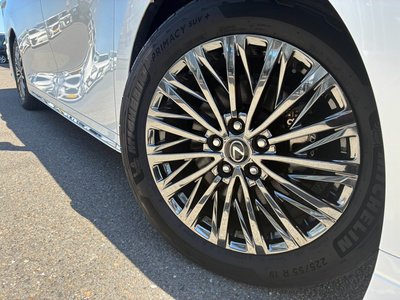 صورة مصغرة 17 لـ 2024 Lexus LM