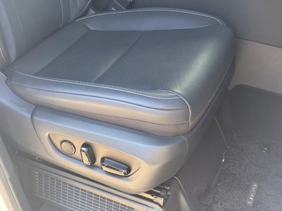 صورة مصغرة 61 لـ 2024 Lexus LM