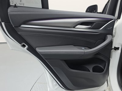 2023 BMW X4 thumbnail 15