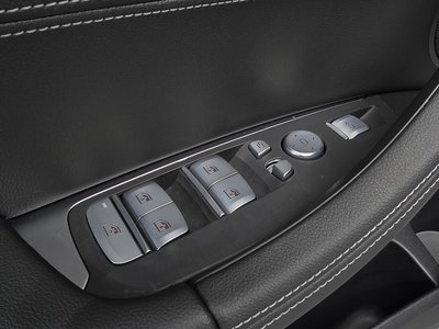 2023 BMW X4 thumbnail 37