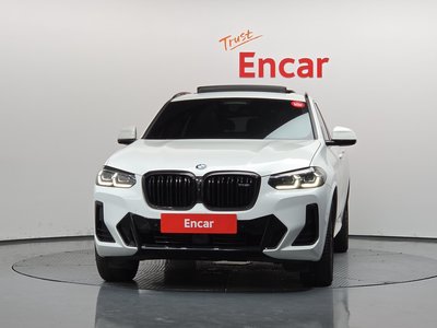 2023 BMW X4 photo 2