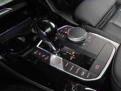 2023 BMW X4 thumbnail 12
