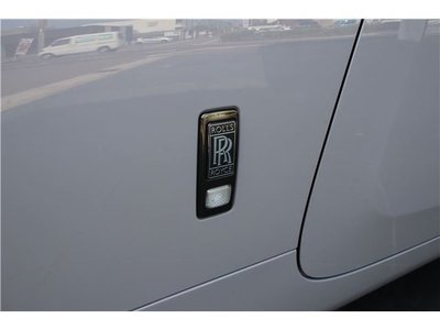 صورة 7 لـ 2022 ROLLS-ROYCE DAWN
