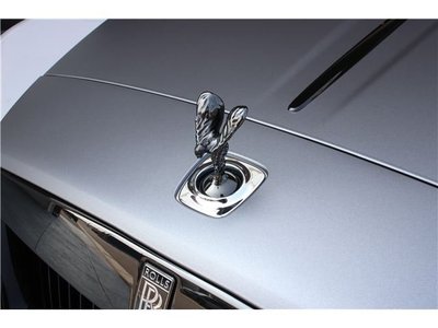 صورة 4 لـ 2022 ROLLS-ROYCE DAWN