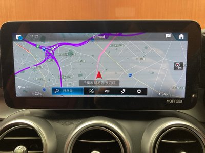 MERCEDES-BENZ GLC AMG - 10