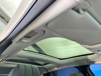 MERCEDES-BENZ E-CLASS - 4