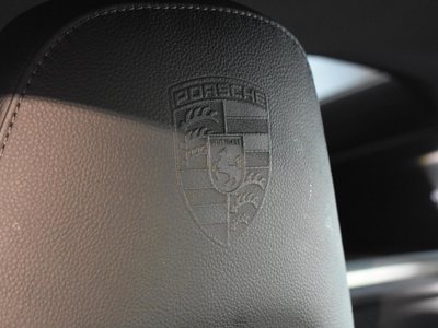 2016 Porsche CAYMAN thumbnail 29